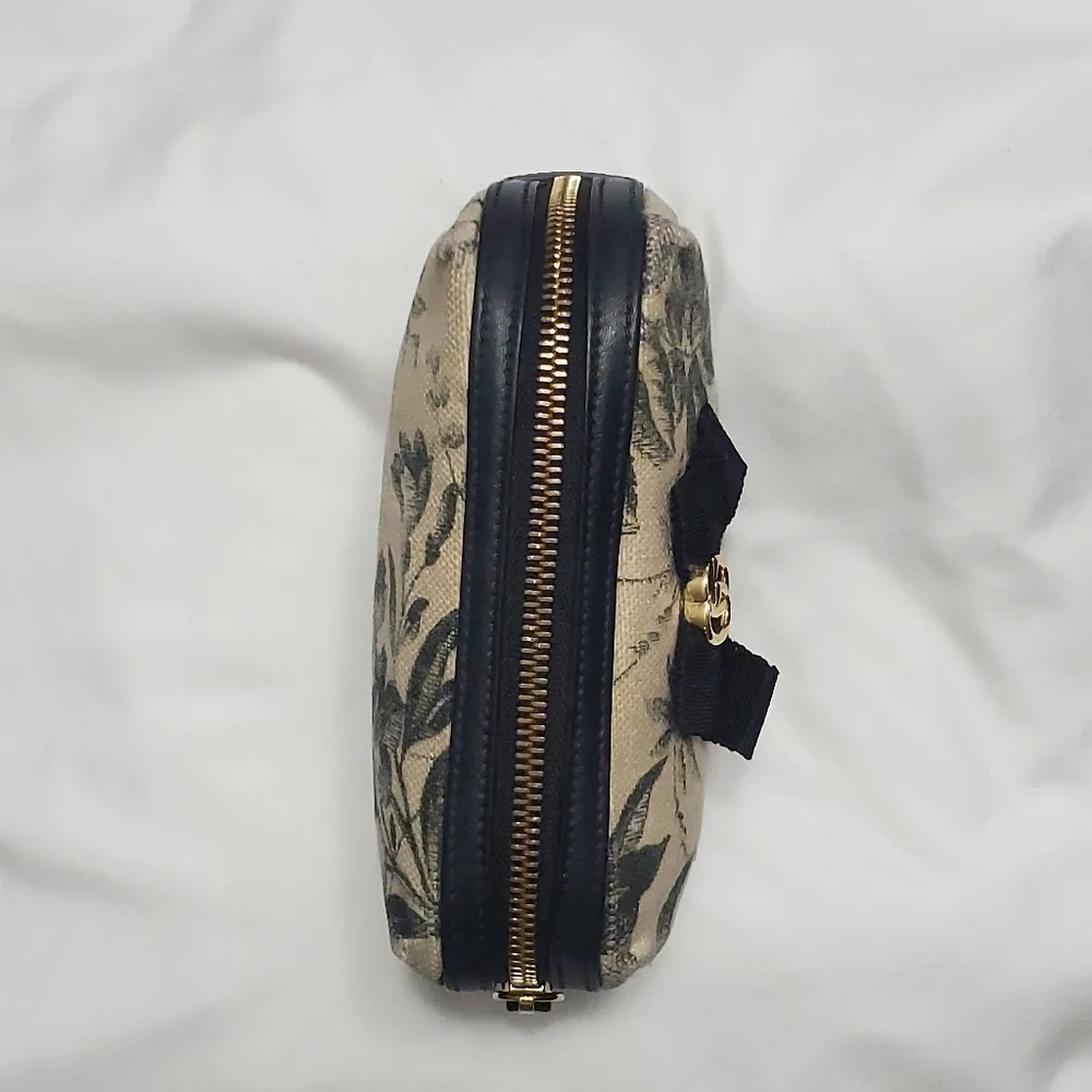 Gucci Floral Canvas Makeup Pouch - Picture 8 of 12